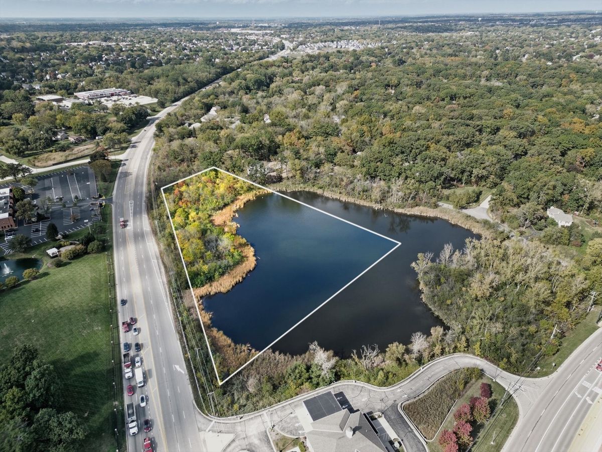 20951 Rand Road, Kildeer, IL 60047