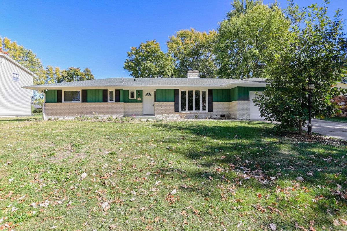 1716 Georgetown Drive, Champaign, IL 61821