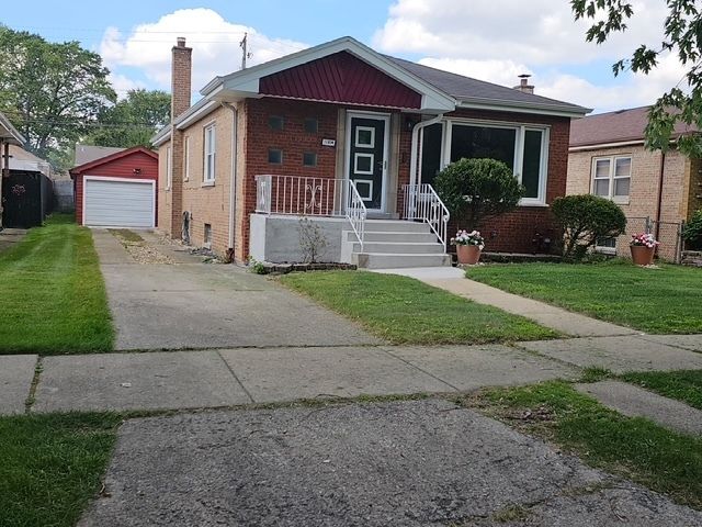 11834 Campbell Avenue — Chicago, IL 60655