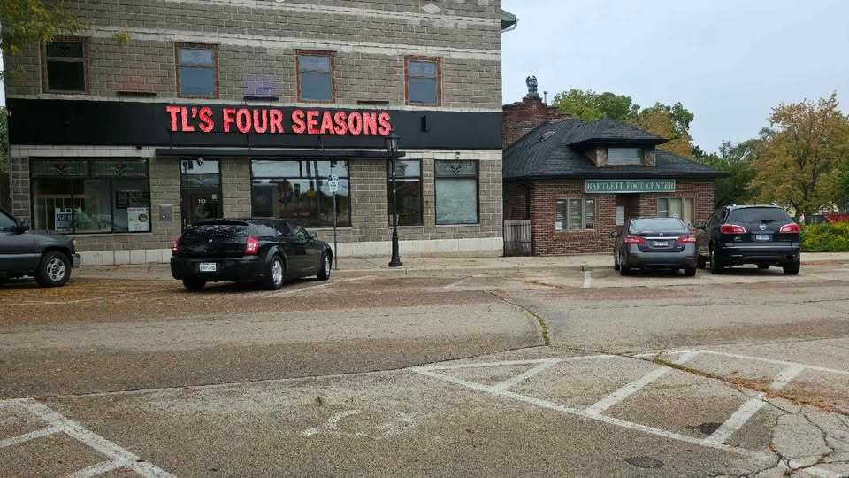 110 W BARTLETT Avenue #101 — Bartlett, IL 60103