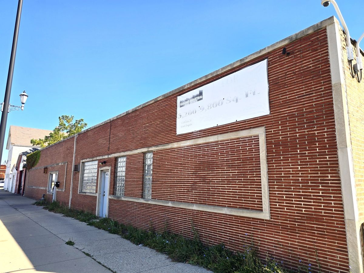 1411 Laramie Avenue, Cicero, IL 60804