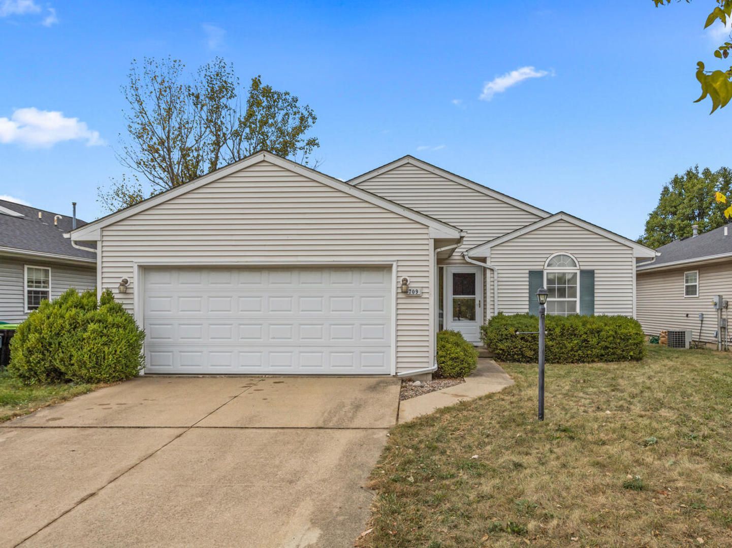 709 Erin Drive — Champaign, IL 61822