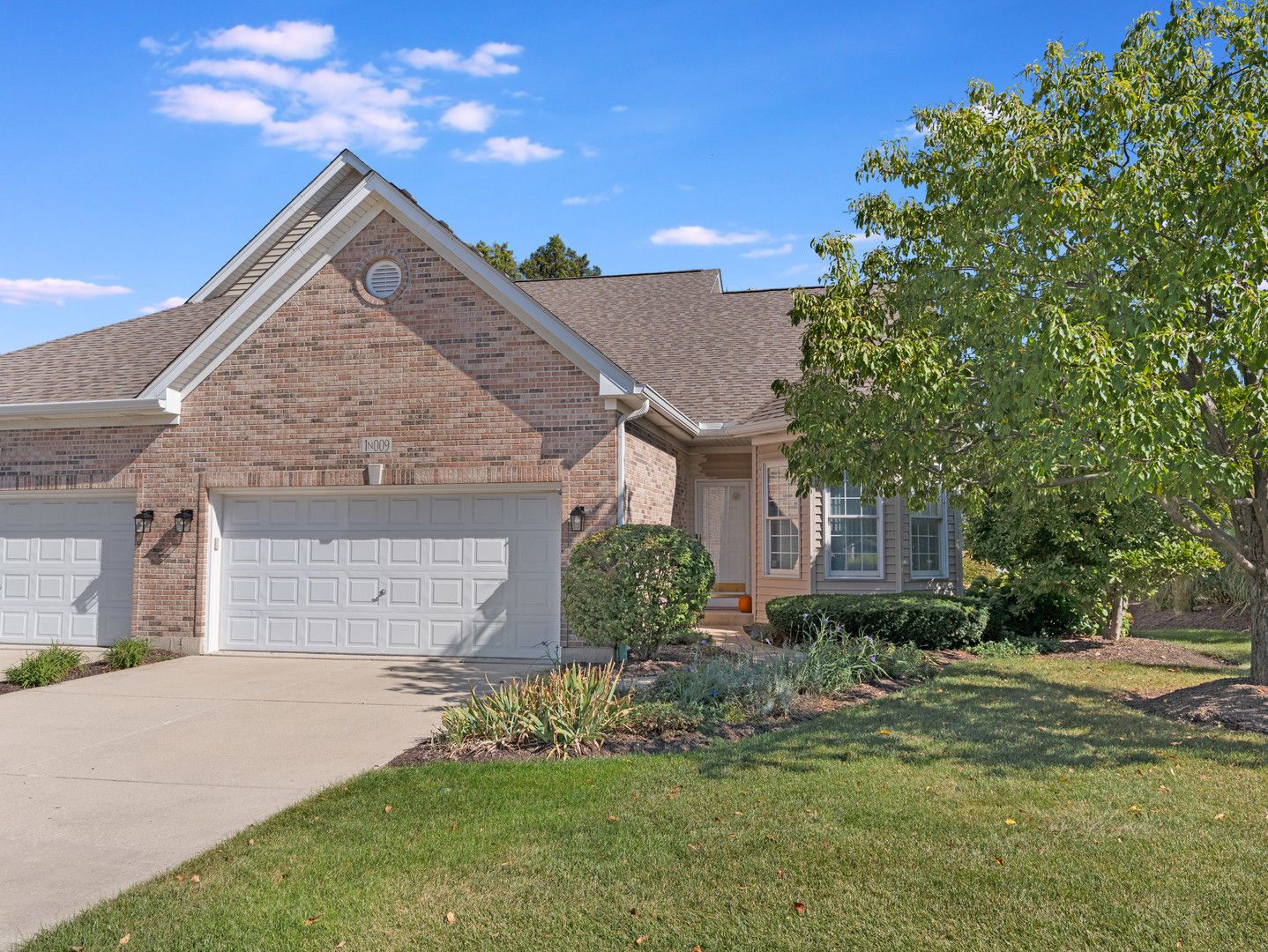 1N009 Mission Court — Winfield, IL 60190