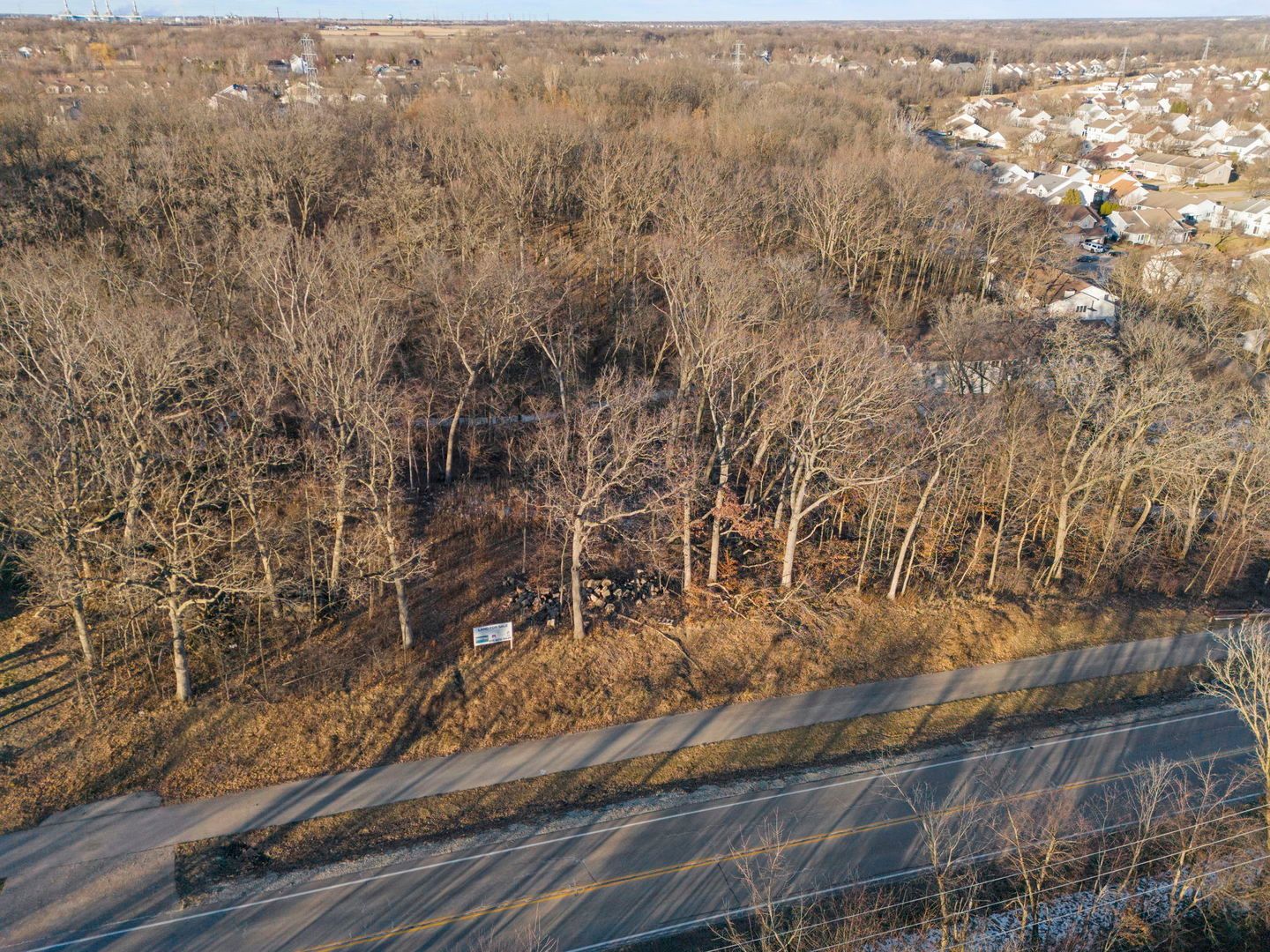 9015 E McEvilly Road — Minooka, IL 60447