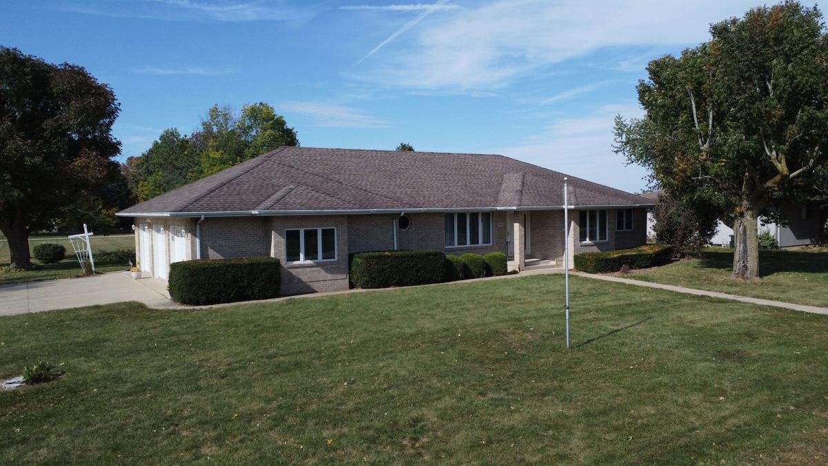 601 N Church Street, Crescent City, IL 60928