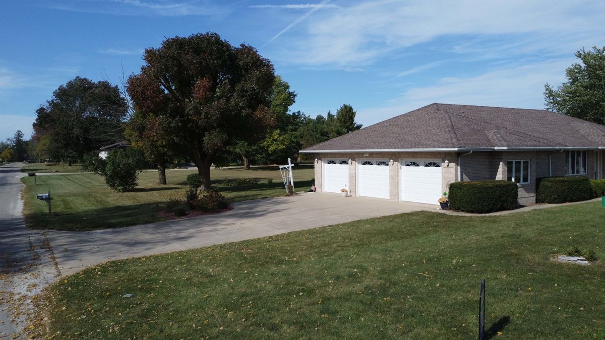 601 N Church Street, Crescent City, IL 60928