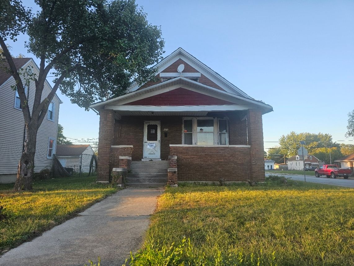 202 156th Place — Calumet City, IL 60409