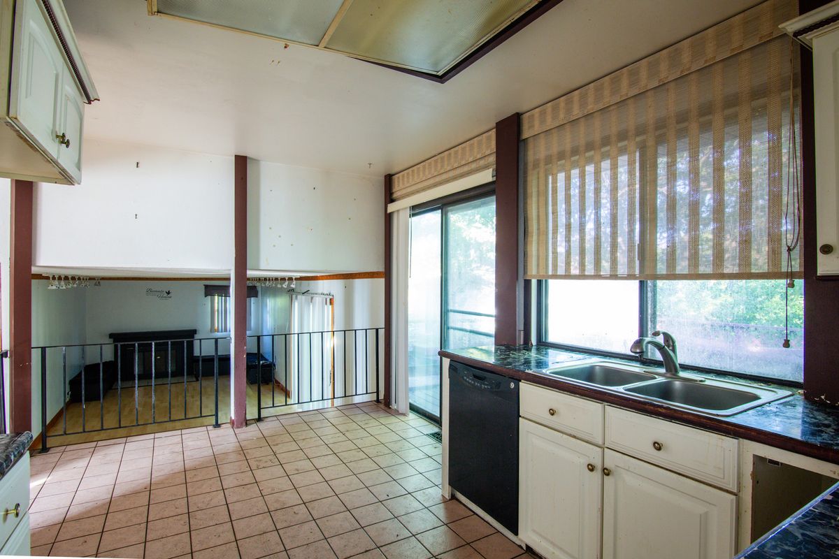 754 Mission Avenue, University Park, IL 60484