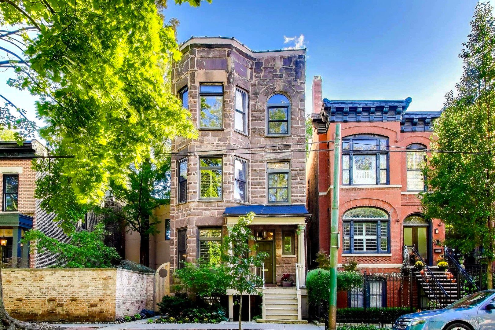 907-909 W Webster Avenue — Chicago, IL 60614