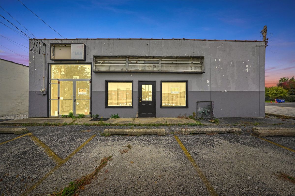 7825 Lincoln Highway, Frankfort, IL 60423