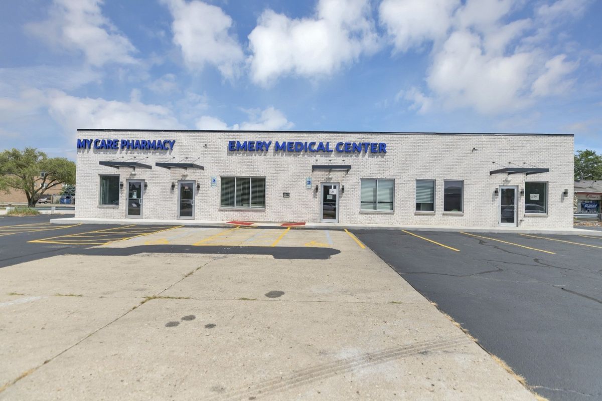 1101 Elmhurst Street, Des Plaines, IL 60016