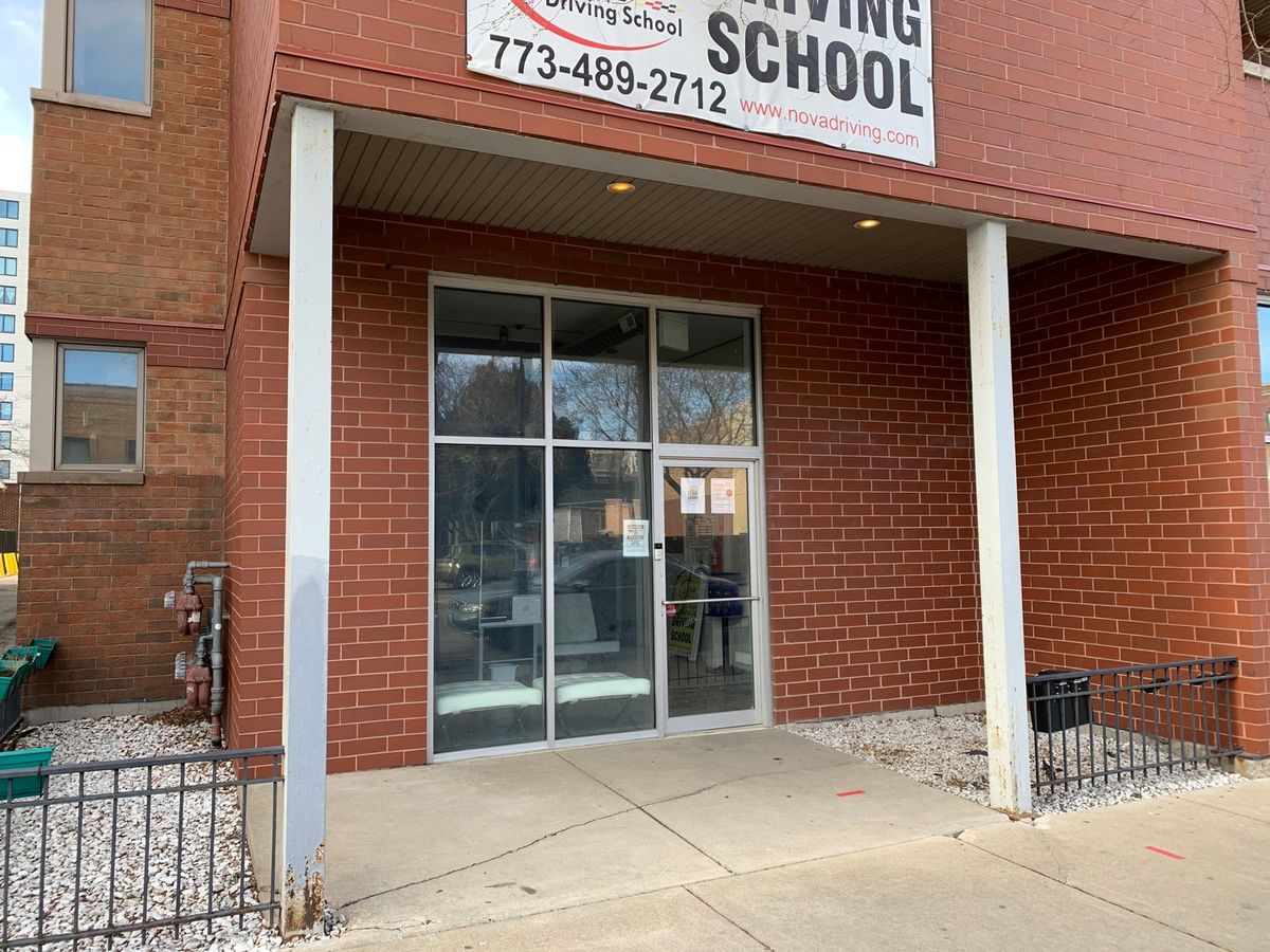 2058 Western Avenue, Chicago, IL 60647