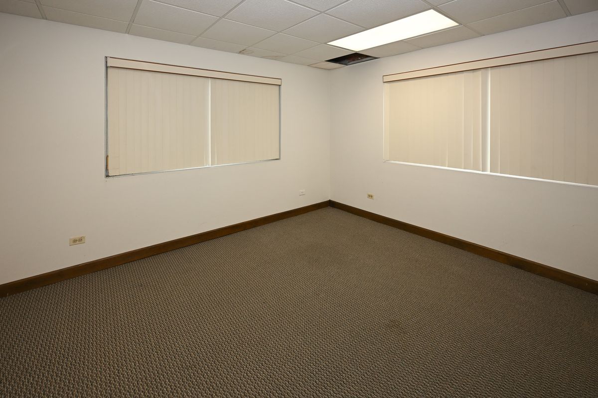 1101 W IRVING PARK Road, Bensenville, IL 60106