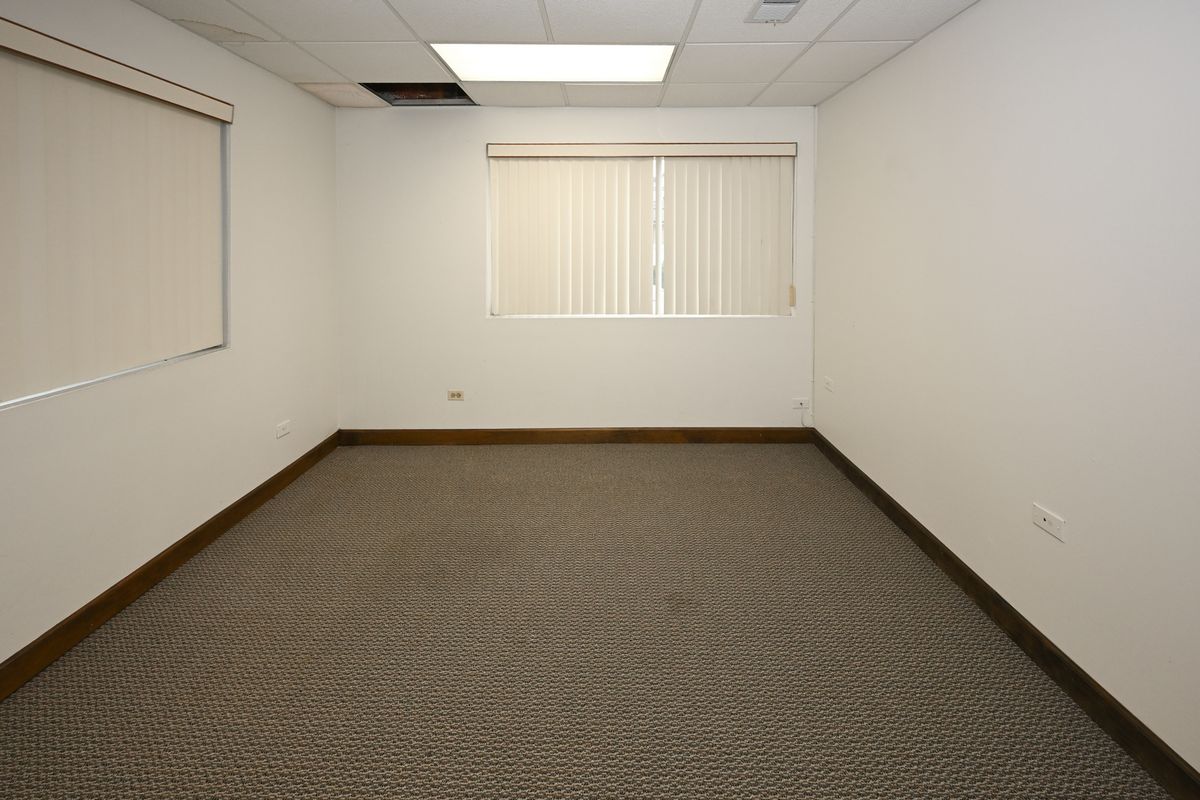 1101 W IRVING PARK Road, Bensenville, IL 60106