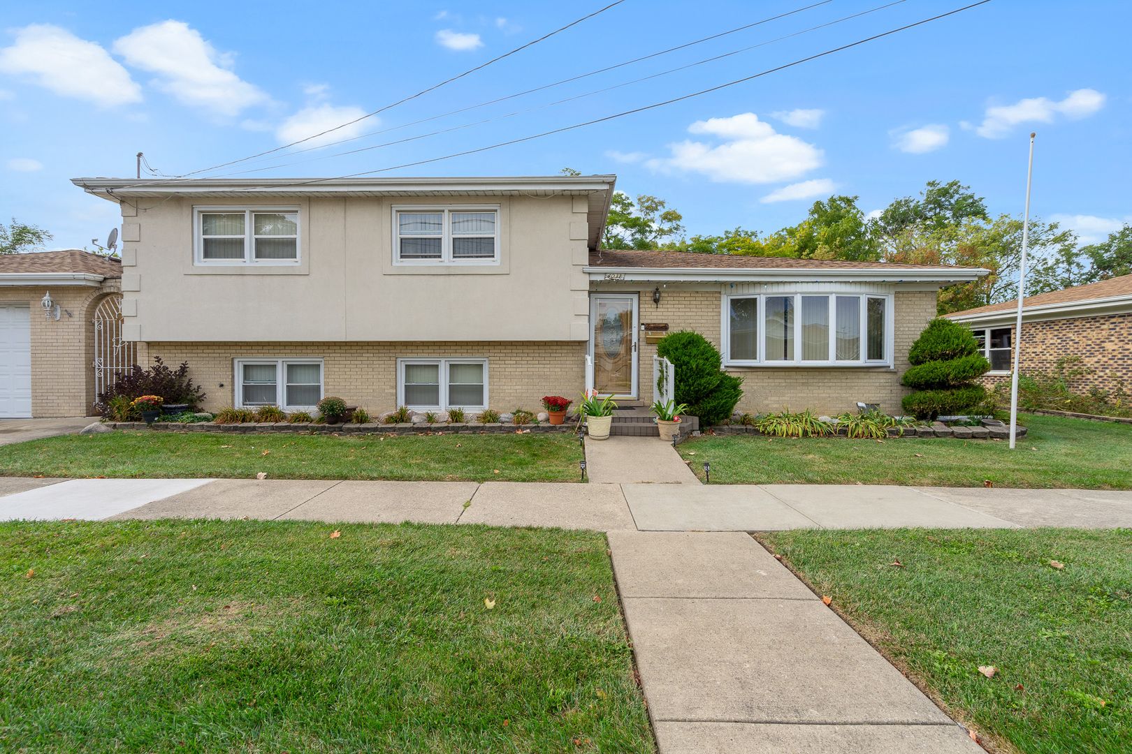 4038 Denley Avenue — Schiller Park, IL 60176