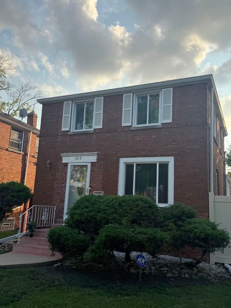 1102 Marshall Avenue — Bellwood, IL 60104