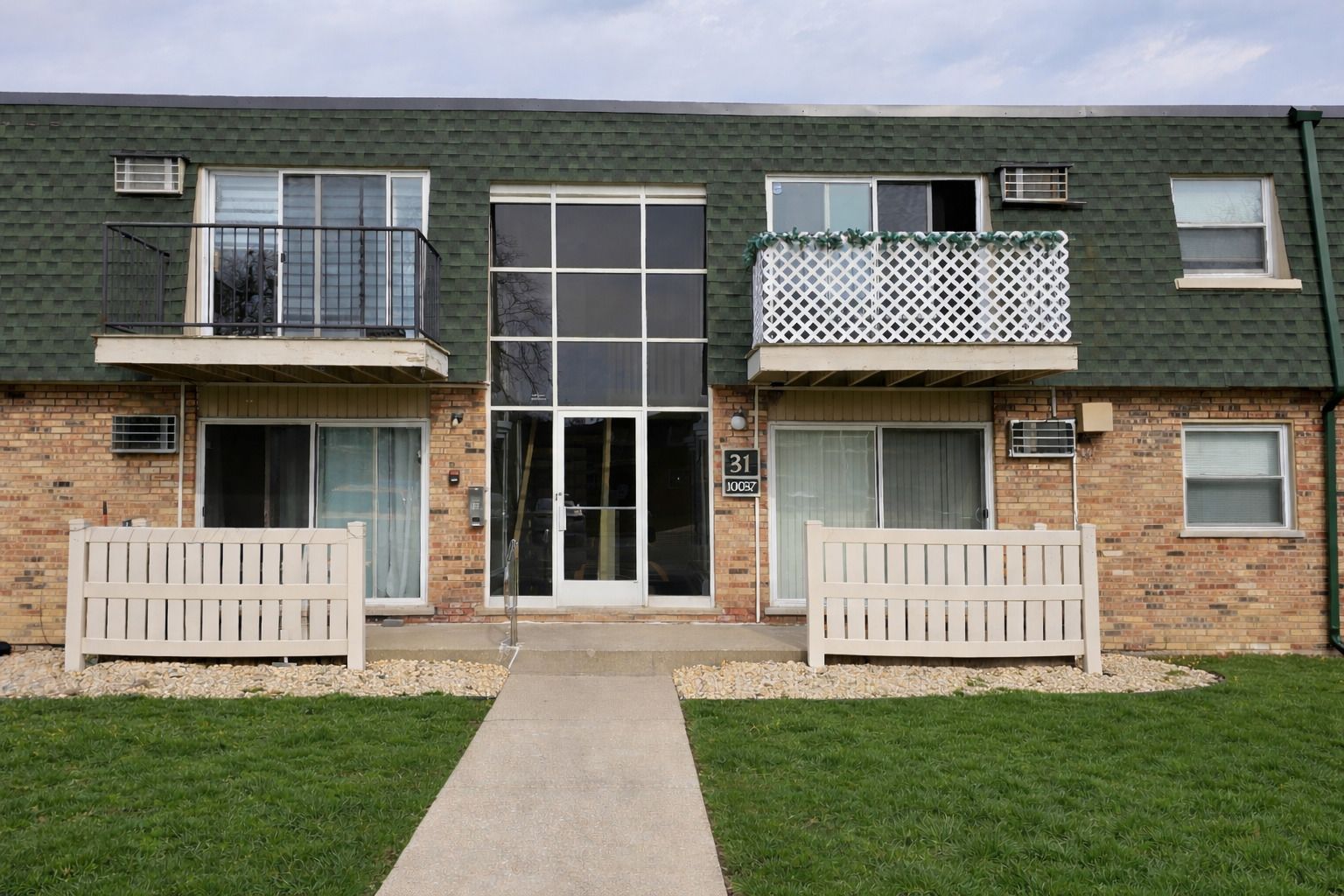 10037 S Walnut Terrace #31-111 — Palos Hills, IL 60465
