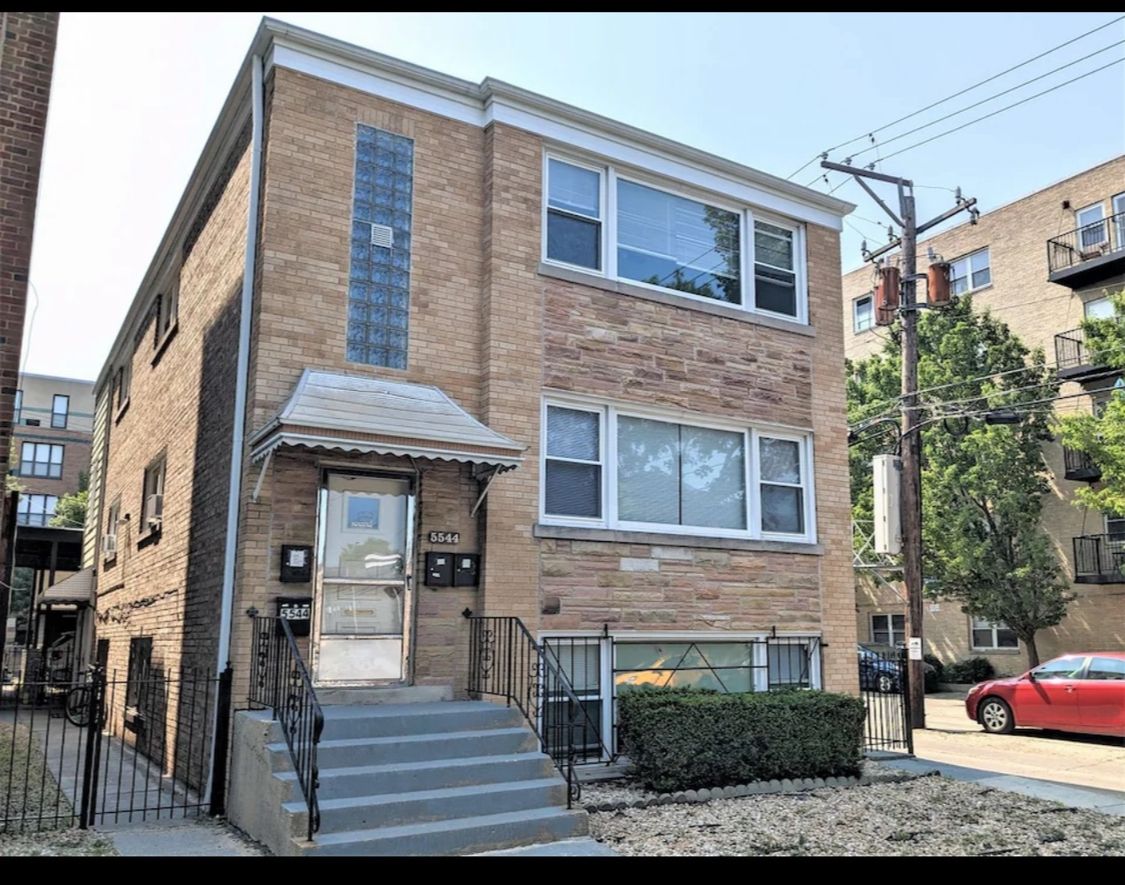 5544 Campbell Avenue, Chicago, IL 60625