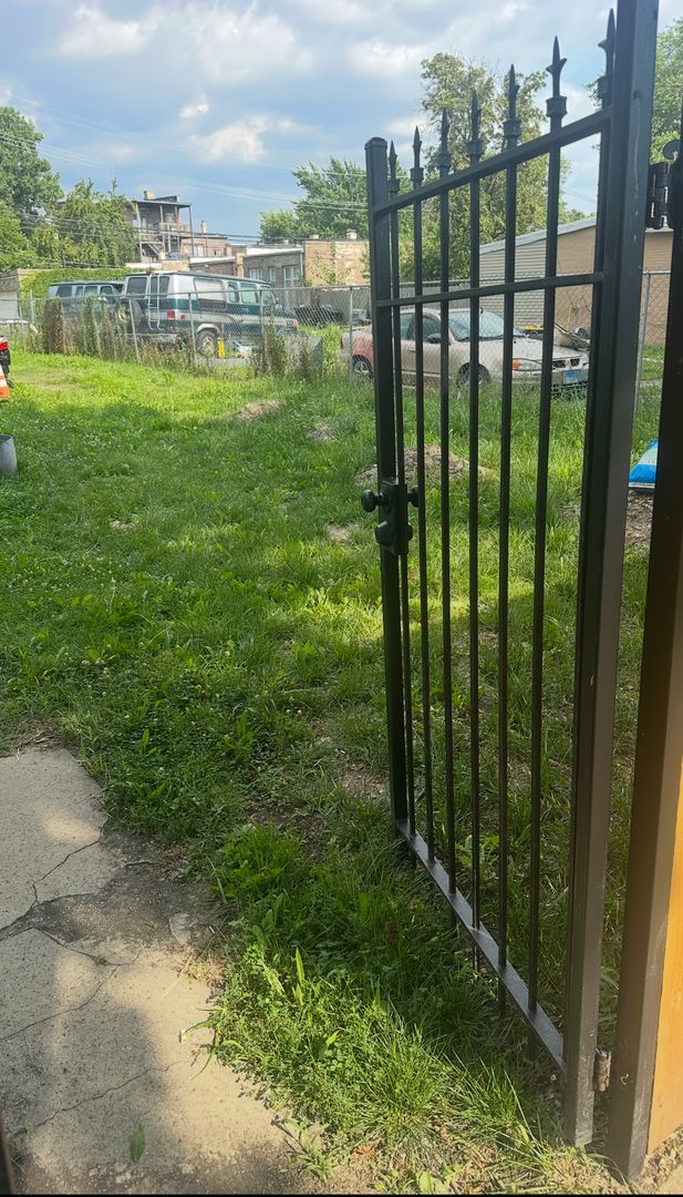 847 N Homan Avenue — Chicago, IL 60651