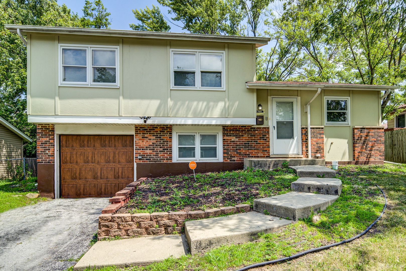 17651 Hillcrest Drive — Country Club Hills, IL 60478