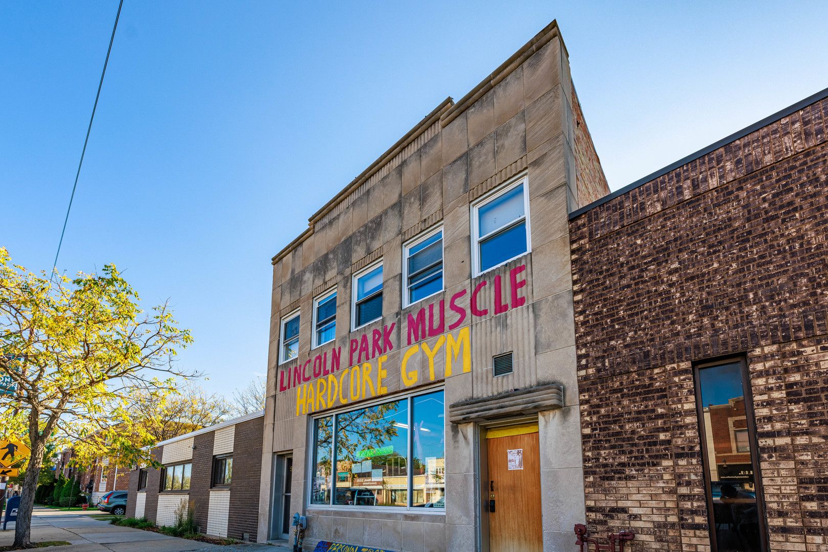 5940 N Milwaukee Avenue — Chicago, IL 60646