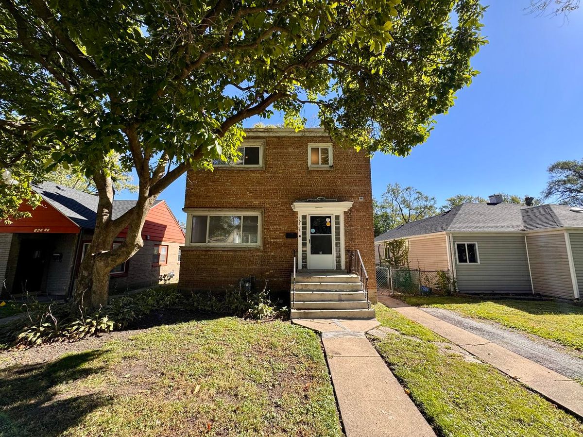 16727 Head Avenue, Hazel Crest, IL 60429