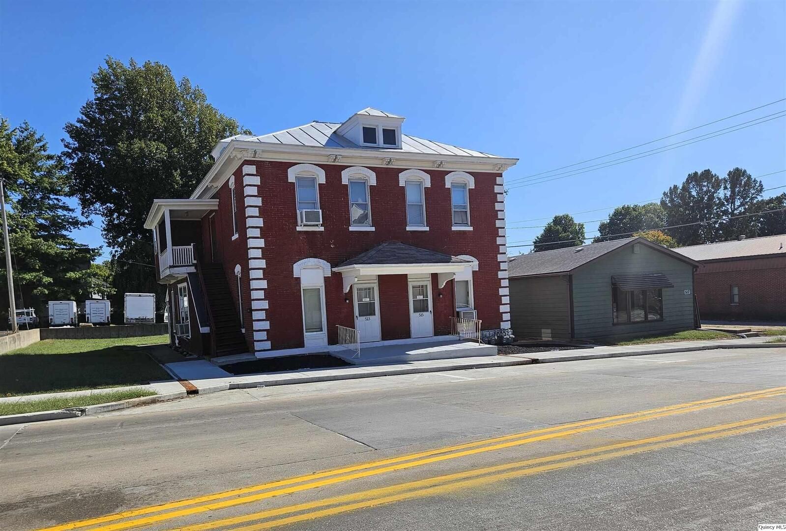 513-515 & 517 S 12th Street — Quincy, IL 62301