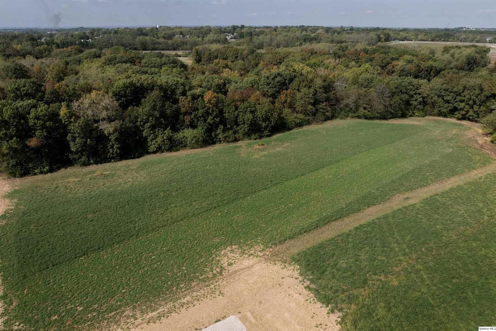 5911 Orchards Edge Lane — Quincy, IL 62305