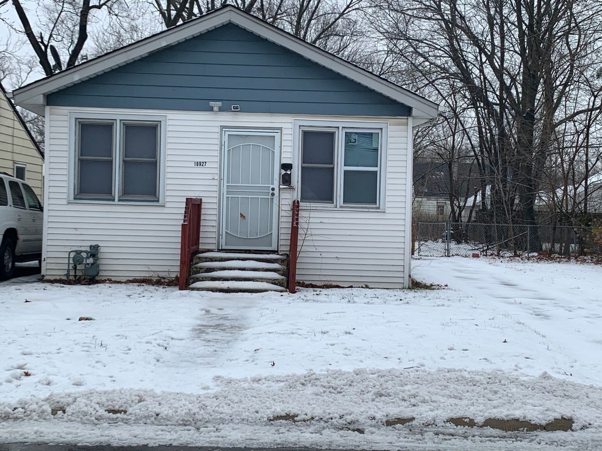 16927 CRANE Avenue, Hazel Crest, IL 60429