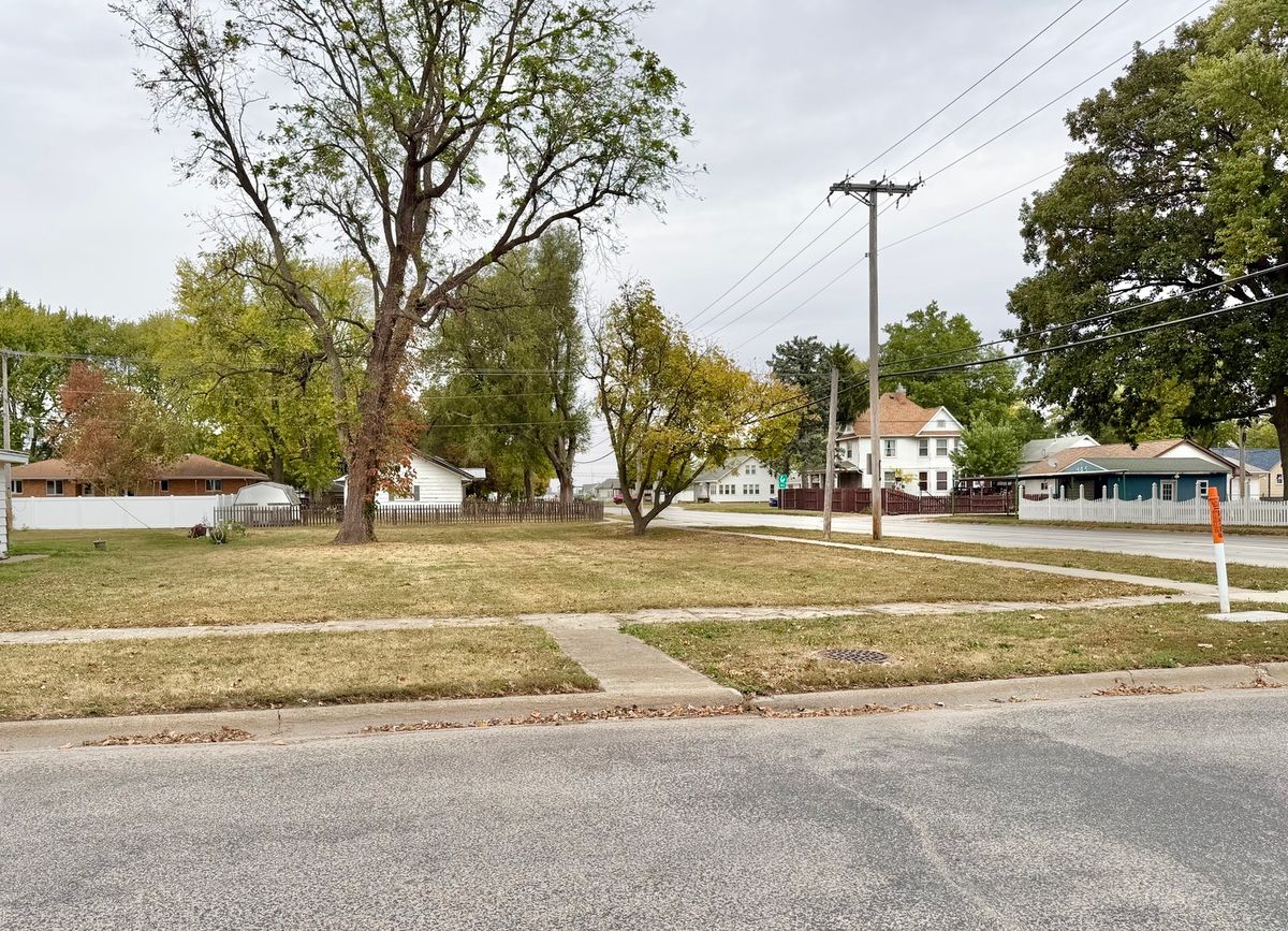 105 Martin Street, Forrest, IL 61741