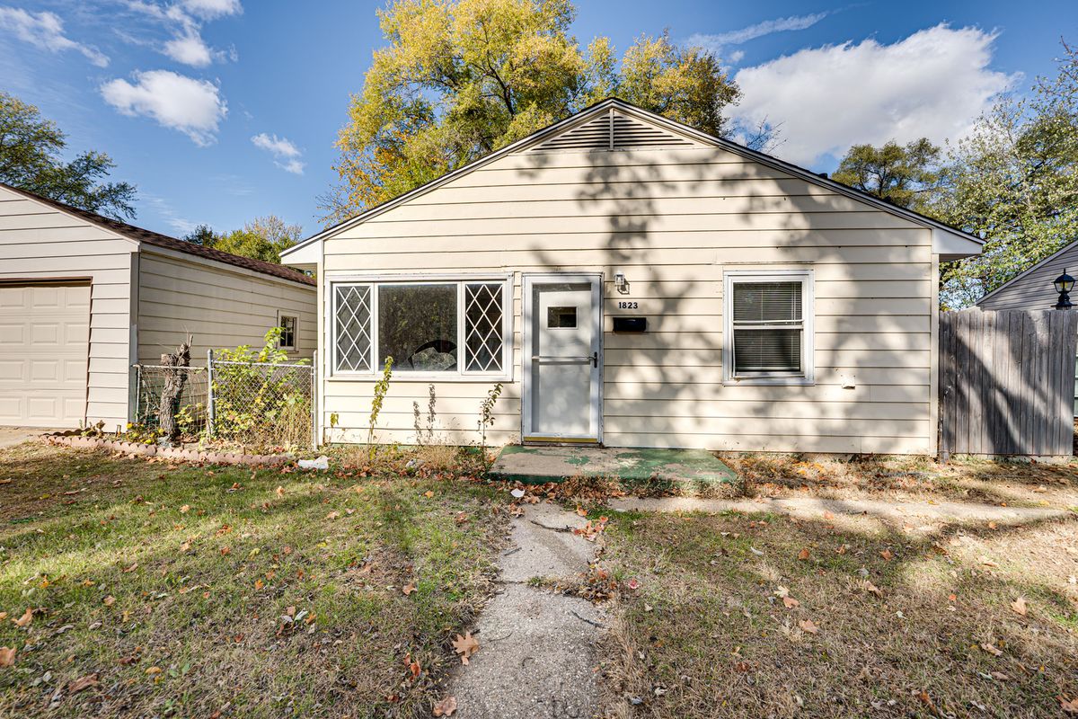 1823 Overdene Avenue, Rockford, IL 61103