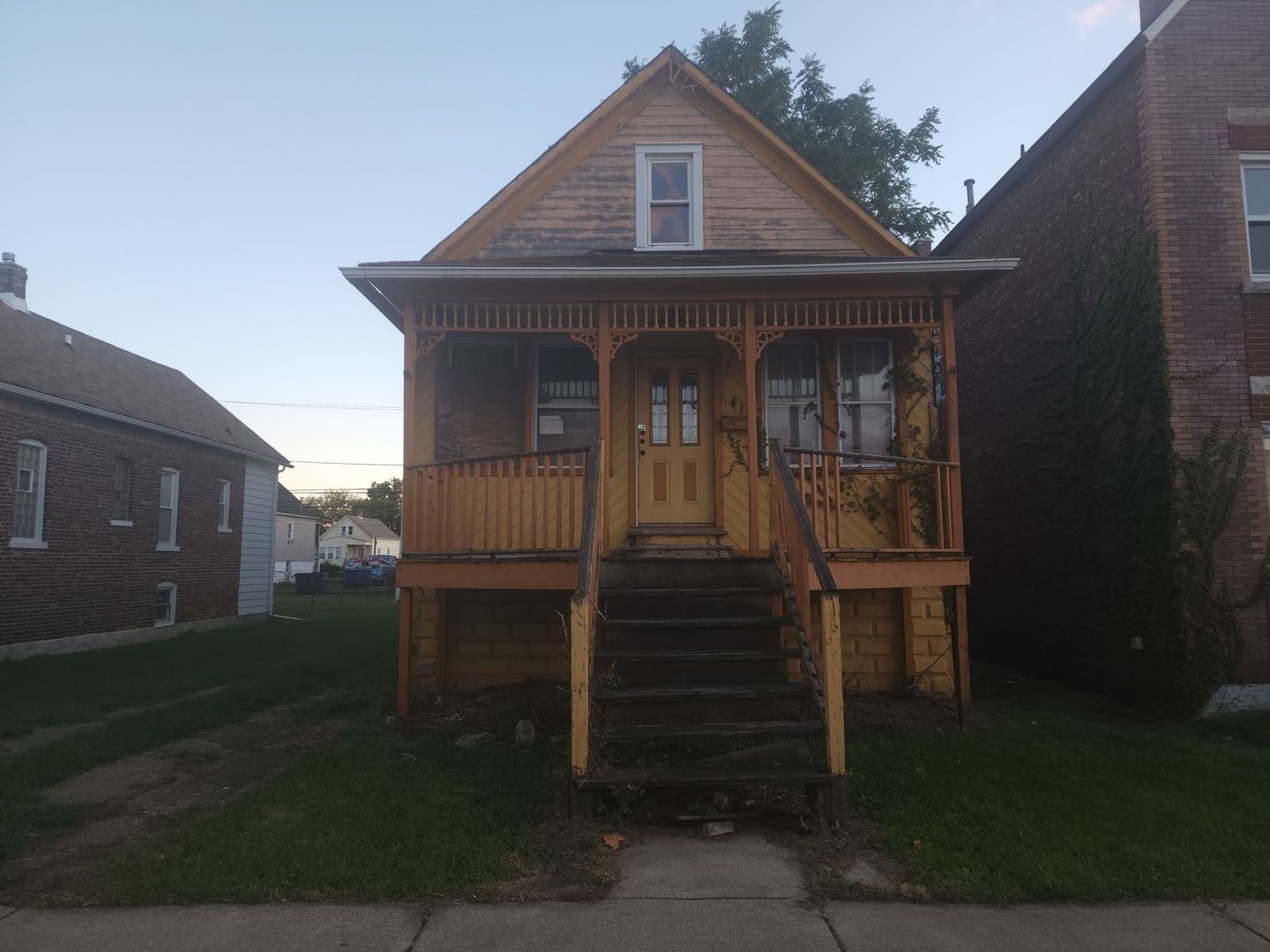 41 155th Place — Calumet City, IL 60409
