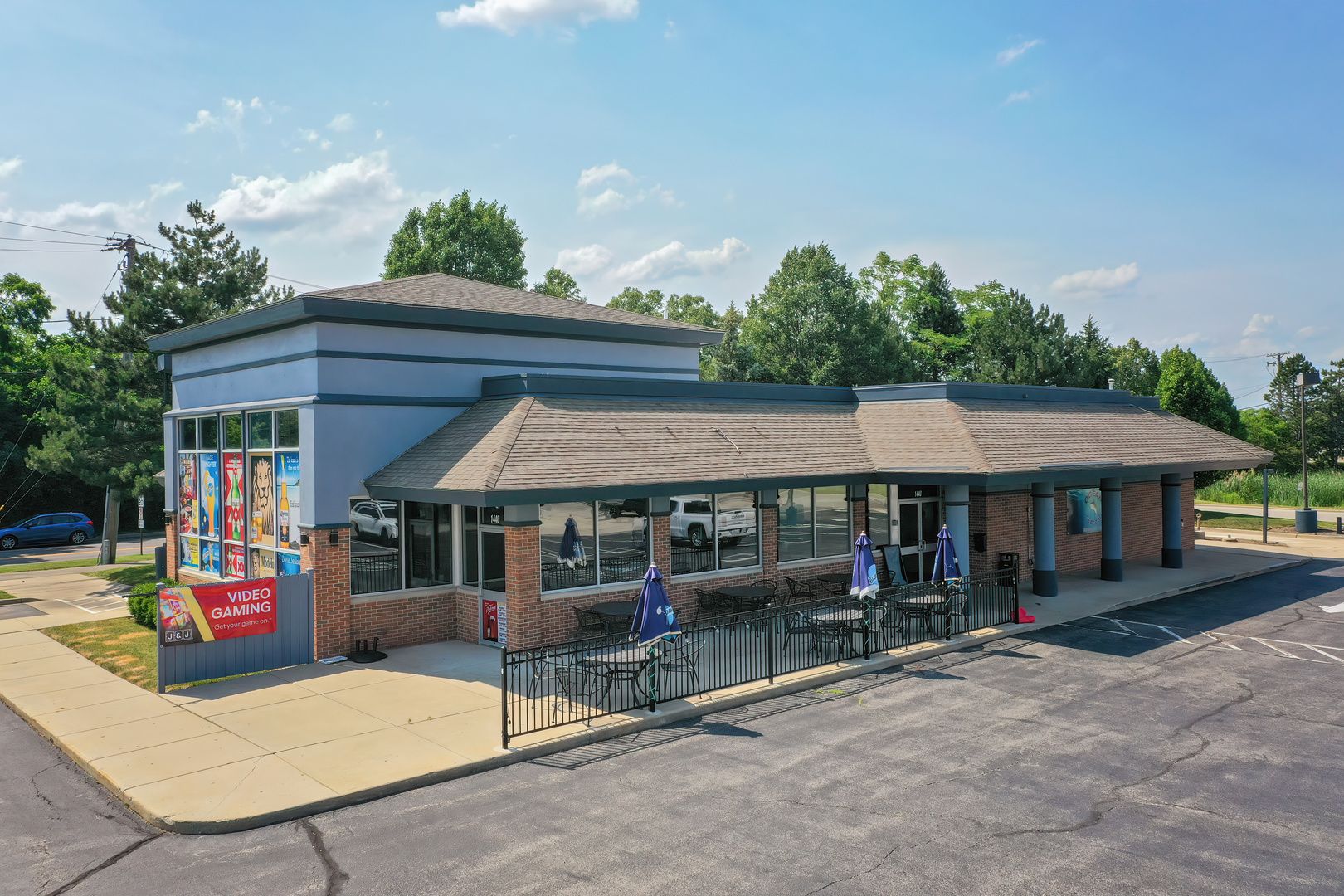 1440 E Grand Avenue — Lindenhurst, IL 60046