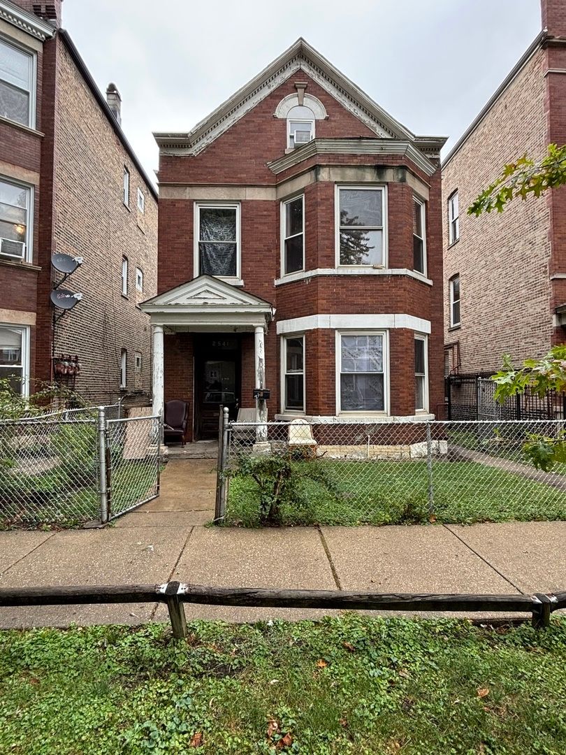 2541 S Springfield Avenue — Chicago, IL 60623