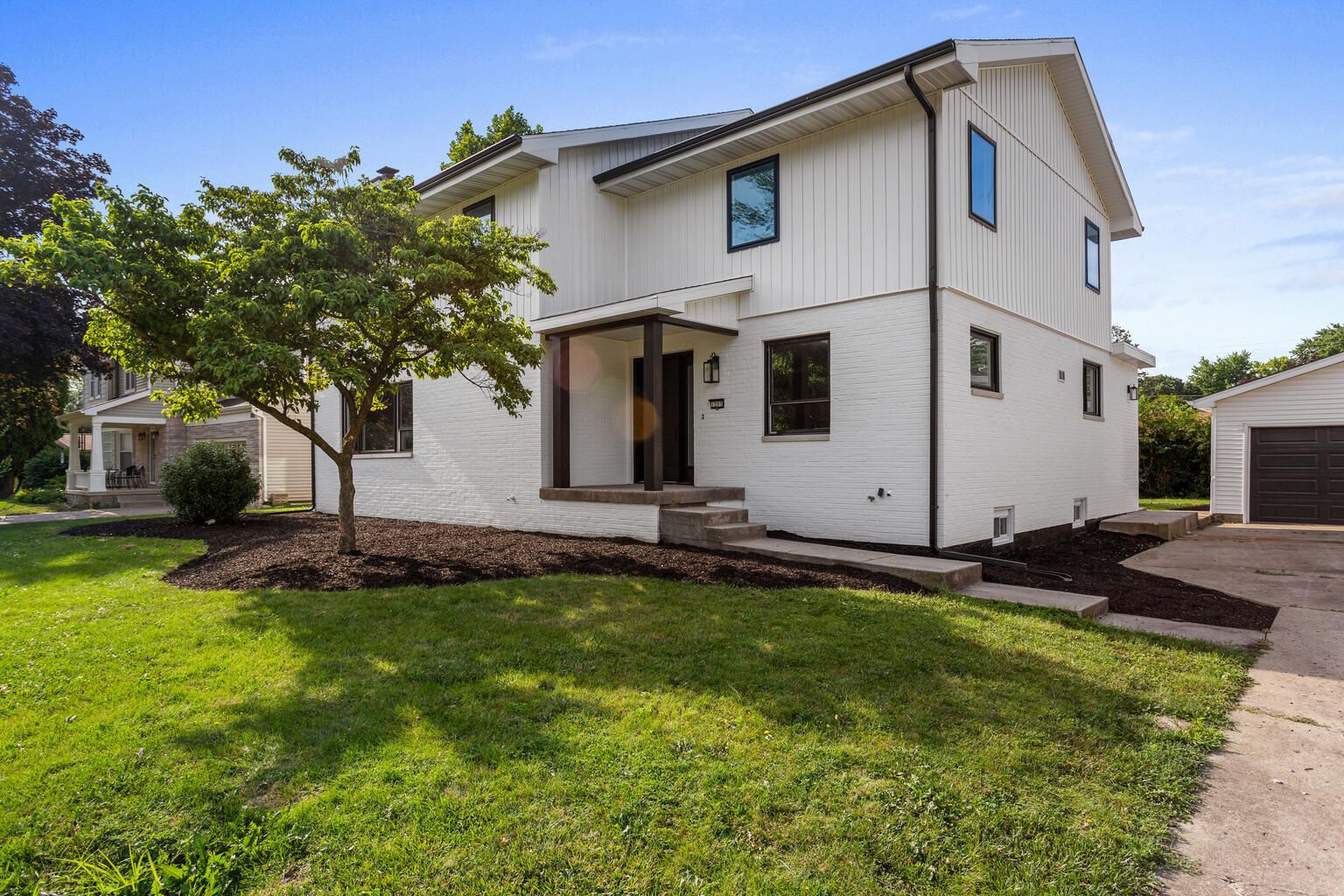 1205 Broadmoor Drive — Champaign, IL 61821