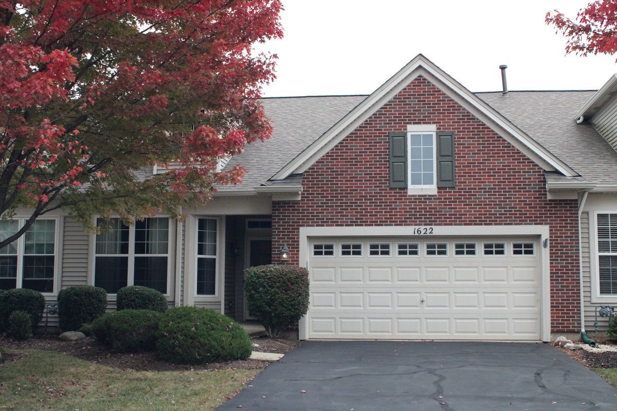 1622 Captiva Drive, Aurora, IL 60504