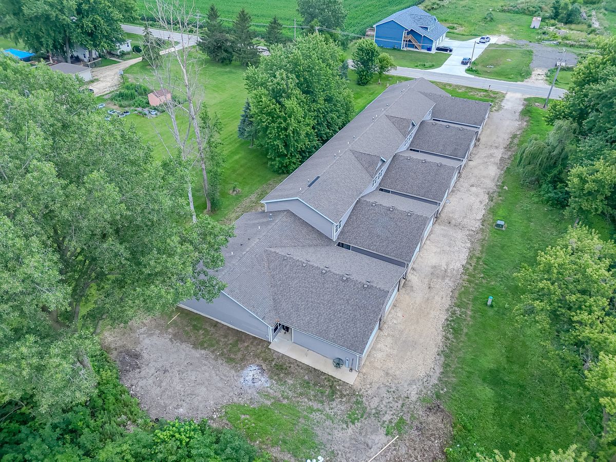 340 N Wooster Street, Capron, IL 61012