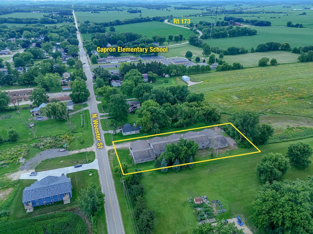 340 N Wooster Street, Capron, IL 61012