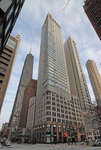 57 E Delaware Place #2403 — Chicago, IL 60611