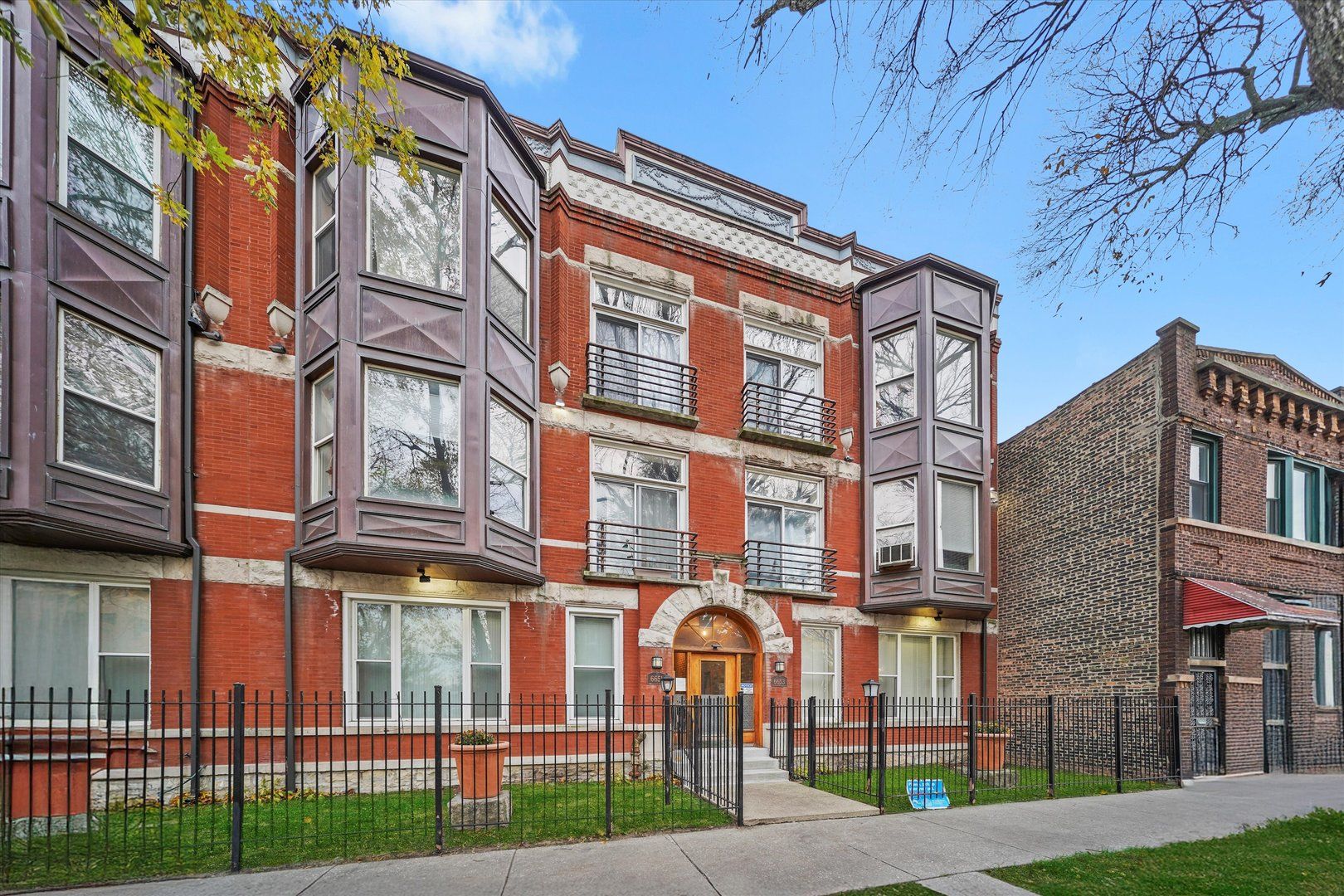 6651 S Maryland Avenue #1E — Chicago, IL 60637