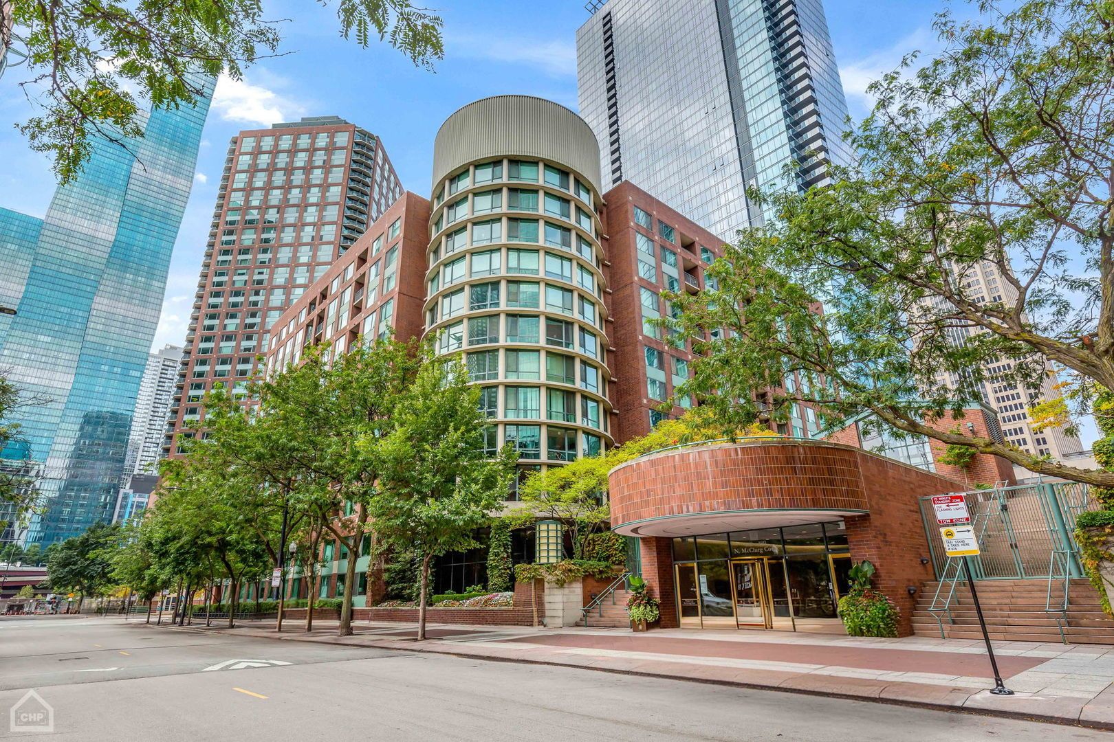 440 N McClurg Court #607 — Chicago, IL 60611