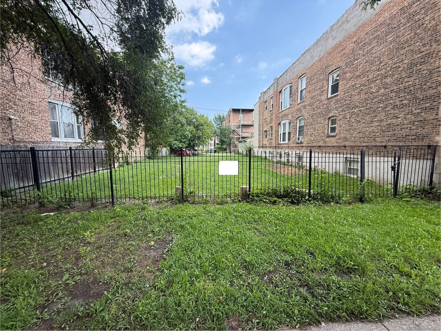 1647 S Drake Avenue — Chicago, IL 60623
