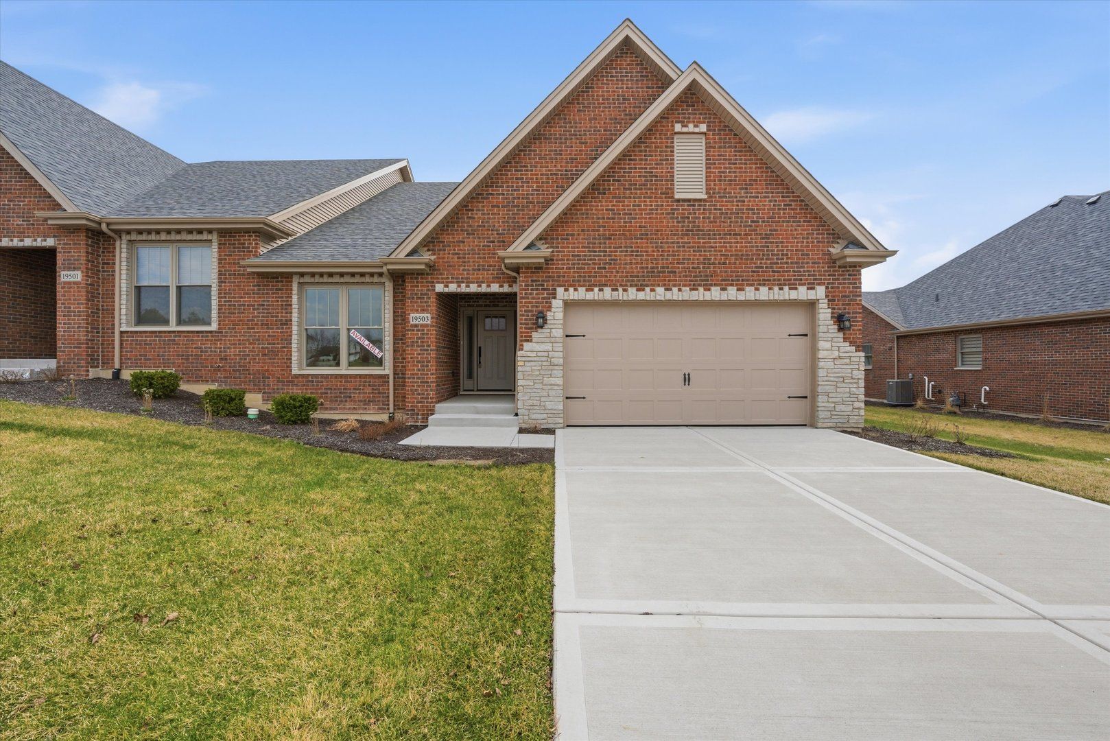 19503 TRAMORE Lane — Mokena, IL 60448