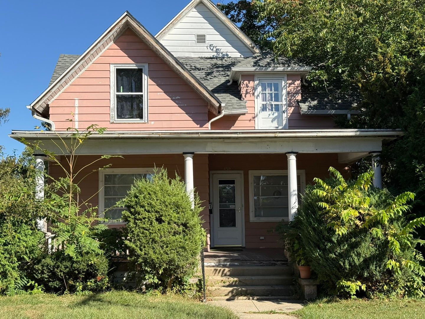 430 Shaw Street — Rockford, IL 61104