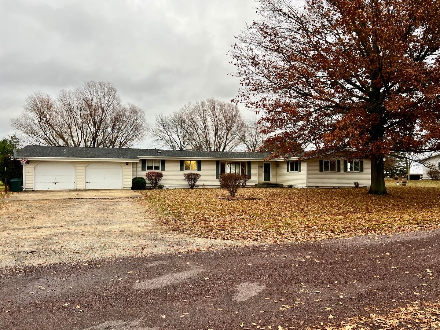 106 Lakeview Drive — Gibson City, IL 60936