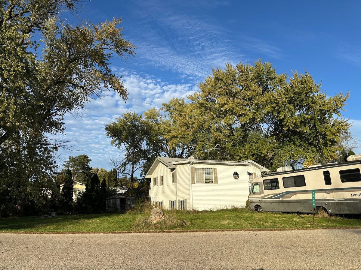 25174 Claridan Avenue, Antioch, IL 60002