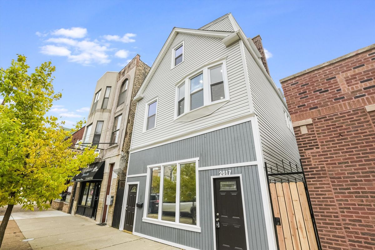 2617 FULLERTON Avenue, Chicago, IL 60647