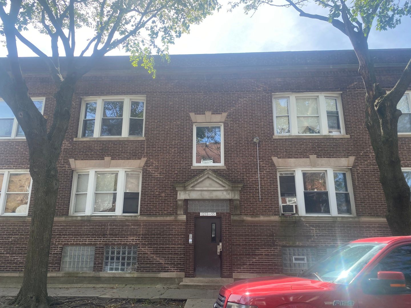 1253 W 80th Street #2E — Chicago, IL 60620