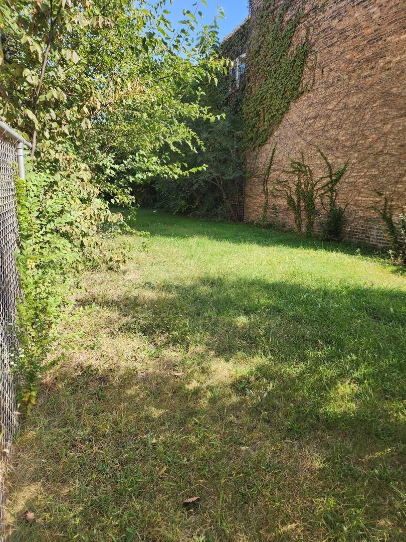 6509 Rhodes Avenue — Chicago, IL 60637