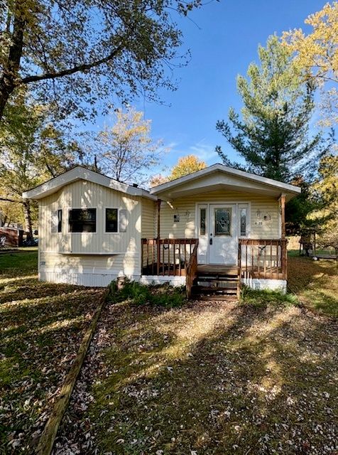 4/20 Woodhaven, Sublette, IL 61367